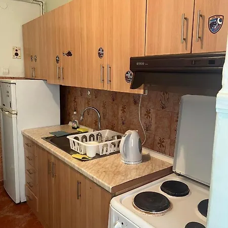 Two Bedroom In The Old Town Daire
