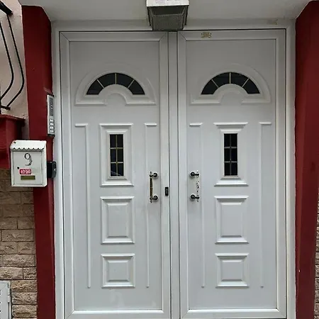 Spacious 2br Near Ano Poli With 2 Balconies سالونيك