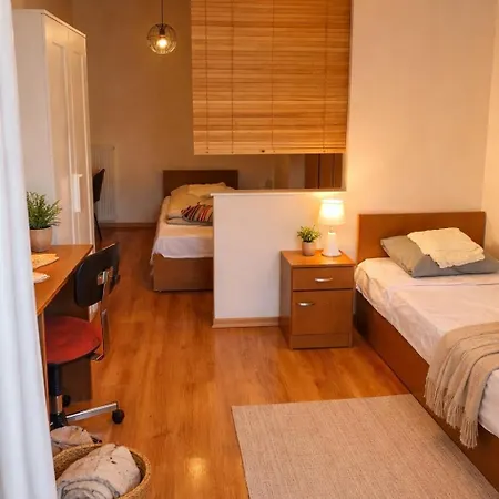 Two Bedroom In The Old Town *
